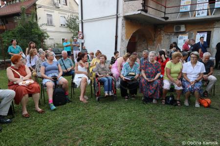 Ob Maistrovem letu izšla pesniška zbirka Maistrovih trideset (9)